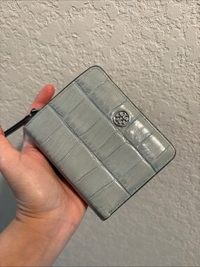 Tory Burch Croc-Embossed Zip Wallet in Pale Gray